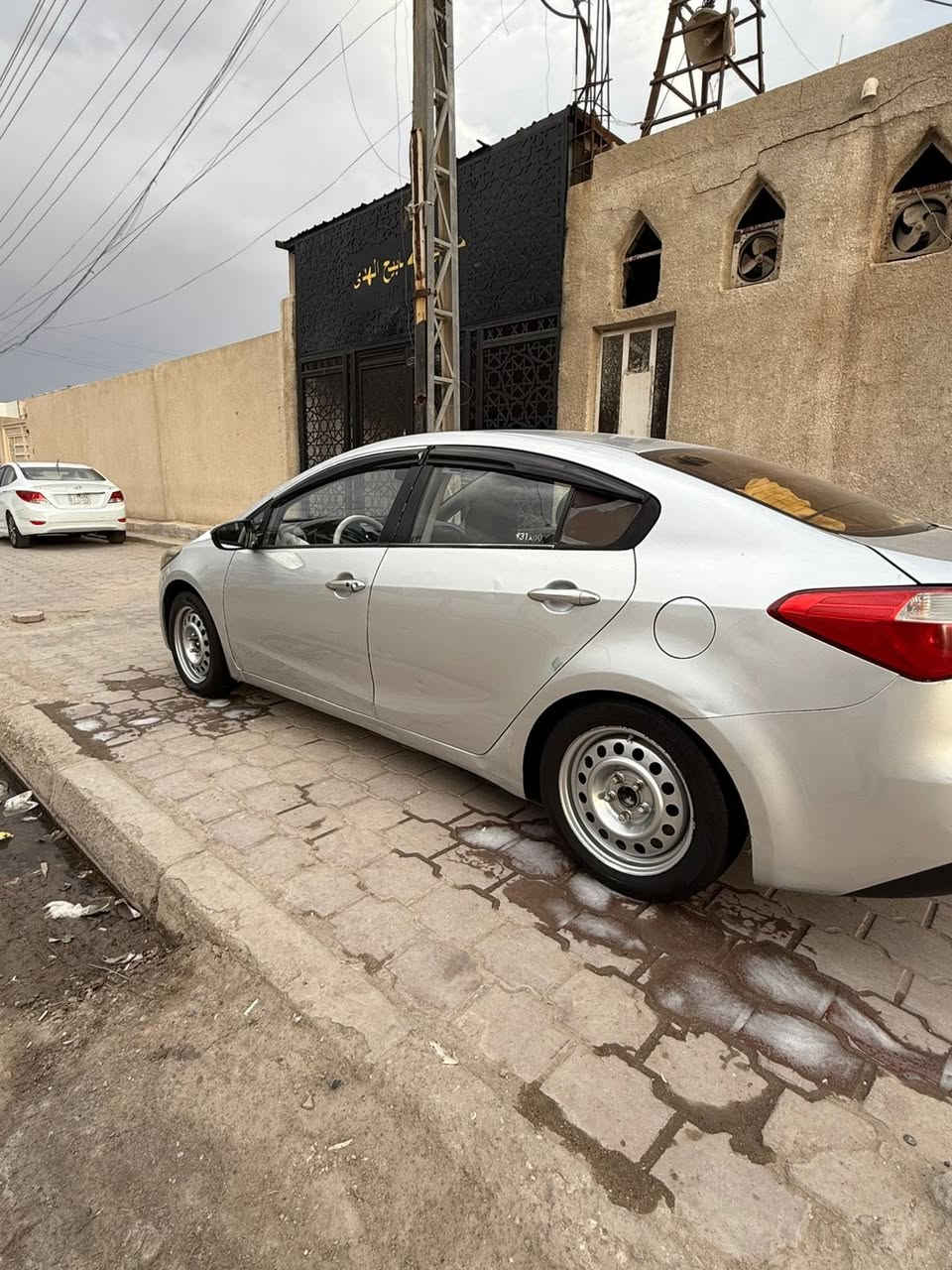 سلام وعليكم
البيع كيا سيراتو 
مديل 2014 
خليجي
رقم ذي قار بسمي 
مكينه 1600
مكينه كير كفاله 
سياره جاهزه 
على اخر حبايه 
حداده تبريد 
تخم تاير 
مابيه نقص 
بيه تبديل جاملع وبنيد 
وبارد ربع القماره طاير على البنيد 
ابيع شوف العين بكان السياره بصره 
الشراي ينتصل ويدلل رايده ب90 وبيه مجال قليل /***********
