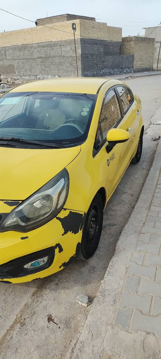 سلام عليكم 
كيا ريو 2015
خليجي مكينة 1600
السيارة نظيفة، الگير والمكينة بحالة جيدة
باتري جديد، الحدادية جيدة
تبريد + تدفئة
سنوية باسمي لغاية2030
للاستفسار أكثر ***********

السيارة خليجية ما بيها لا ضربة ولا تبديل
السونار موجود
