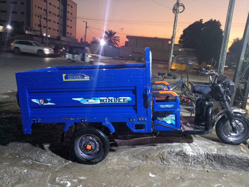 ستوته شحن للبيع مكفوله بيه ظربات بصيطه وشخوط  السعر مليون ٤٠٠      ***********.   بغداد مدينه الصدر.  وبيه مجال
