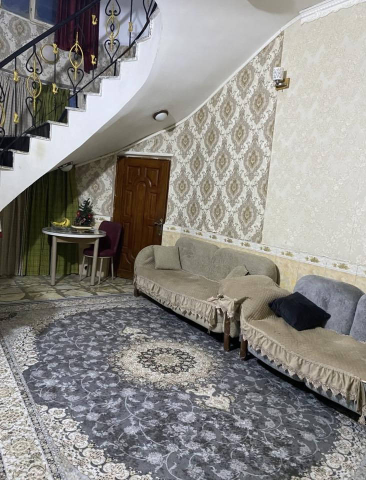 للبيع بيت   طابو زراعي مساحتة 200 متر  الواجهه 14  طابقين كونكريت
العنوان حي الجامعة    شارع هدى سجاد 

الطابق الاول 

غرفتين 

مطبخ 

صالة 

استقبال 

مجمع صحي ٢ 

الطابق  الثاني 

مجمع صحي 

غرفتين 

وصالة 

للاستفسار الاتصال على الرقم ***********
