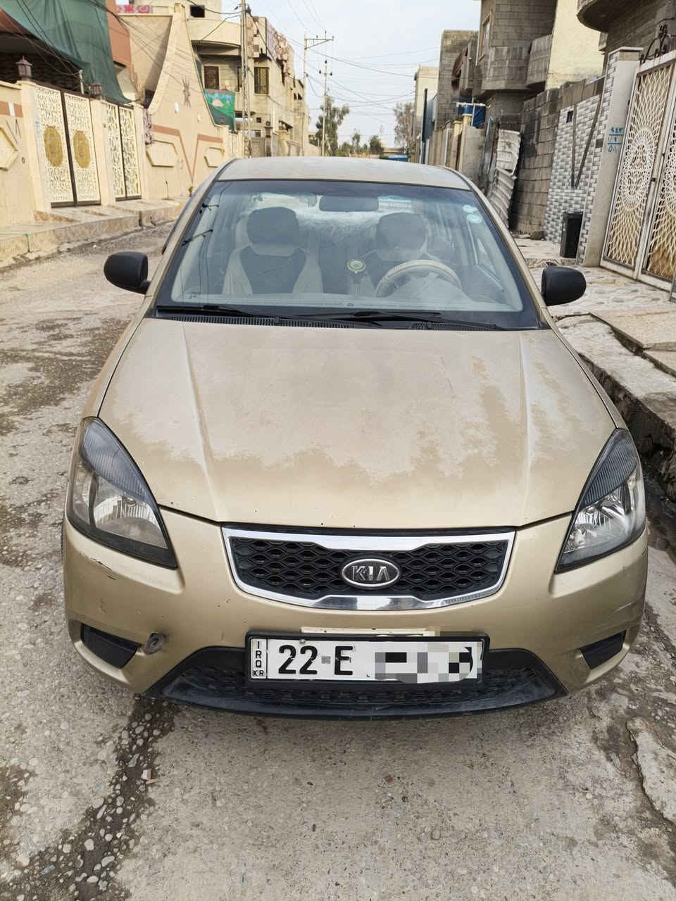 كيه ٢٠١٢ سياره قطره صبغ مابيه محرك بي صرف كير توماتيك سعره ٨٧بيه تقحيل ***********موصل الايسر
