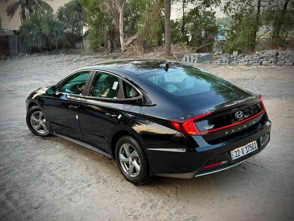 السلام عليكم  #سوناتا ‭0775 311 3683‬
هونداي سوناتا موديل 2023 وارد امريكي 🇺🇸 ضرر بسيط واضح بل منشور السياره 
( بدوون صبغ / بدوون تبديل/ليبل واحد بدون تبديل اي قطعه/ بدوون بارد ) 
( بدوون ايرباك 🤗 جميع الايرباكات سليمه )
الجاملغ مفتوح وراجع نفسه مابي صبغ  بي فقط رصعه بمكان الواقيه .اللايتات نفسهن الاصليات فقط هذا ضرر السياره بجم كله بلادي لغد شاصي بدنه براكيت راديترات تبريد كله بلادي على وضع الشركه تجي وتشوف بعينك 
محرك كير كهربائيات اي عطل ماكو بل سياره 
(( ابيع على الفحص وين بعجبك افحص 👍))
مرقمه اربيل على ايدي رقم هزه فحص كله جديد
سنويه لحد 2030 تريد وكاله او تحويل موجود.
محرك 2500
رادارات جانبيه تحديد النقطه العمياء ⚠️
رادار خلفي ‼️//رادار امامي ❗️
تحديد مسار/ سياقه ذاتيه 
اوتو بريك /توقف ذاتي عند الاقتراب 🚳
هاند بريك كهربائي بصمه ⚡️
اشاره بل مرايه 💡
داخل ابيض🤍
كير دكم 
لايت Led +زينون 4 عدسات بلادي عالي ناصي
بك لايت Led متصل
اوتو هولد /مانع انزلاق
شاشه كبيره تدعم 📲Android Auto/car play
خرائط Gps📌/
كامره خلفيه 📷
4 انظمة قياده  Sport/Normal/Eco
فول تحكمات ستيرن 
كروز مثبت سرعه
شاشة ظبط واعطال بل دشبول
منافذ USP/ 12V 
ويل كب كروم 
حساس اطارات
4 دسك/ Abs
للبيع رايدها 163 وشكراً   ‭0775 311 3683‬ بغداد
