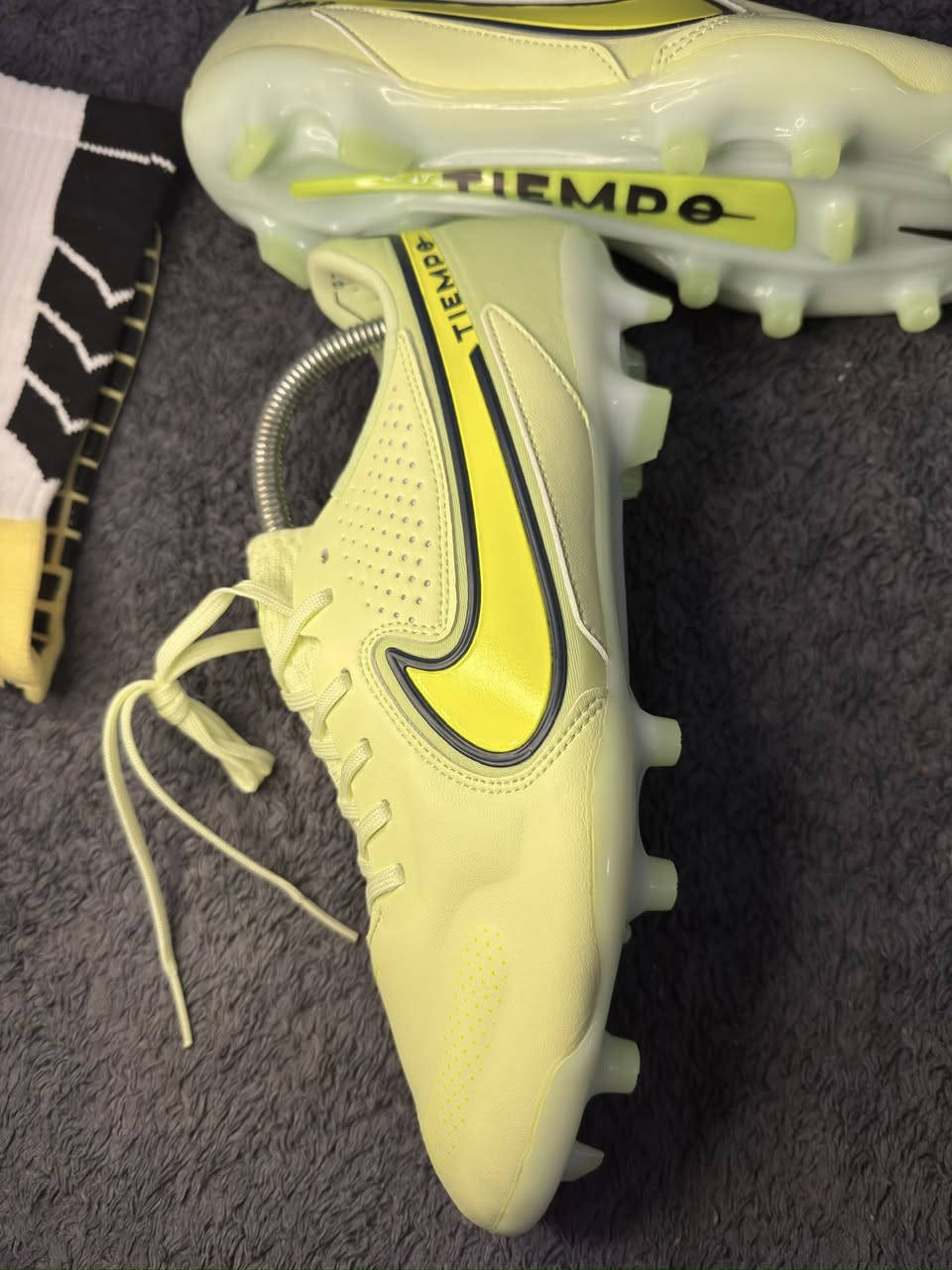 لابجين نايك تيمبو اصلي شرط صنع فيتنام قياسه43 جديد باله غير مستخدم متوفر توصيل


**إذا كنت صاحب هذا الإعلان وتريد حذفه لأي سبب، رجاءا أرسل رسالة إلى الدعم الفني**