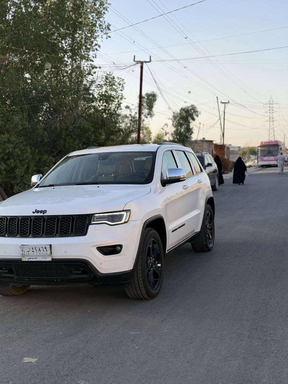 سلام عليكم
جيب شيروكي موديل ١٩ خليجي كافله عامه فول مواصفات 
مابيها نقص برغي جديده بمعنه الكلمه السعر ٢٤٣مكان بغداد 
‏***********
