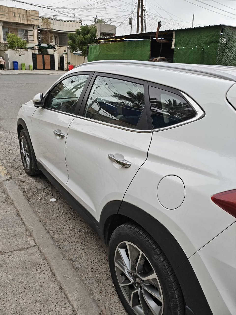 السلام عليكم
للبيع 
توسان خليجي  موديل 2018
السعر. 170 وبيه مجال بسيط
محرك 2000 دوش
محرك كير كفاله 
حادثه منزله بصور السونار 
سياره نظيفه وحلوه 
مكان السياره. بغداد. العامريه. او حي الجامعة 
استفسار اكثر. اتصل على الرقم ‪0781 580 3996‬‏
