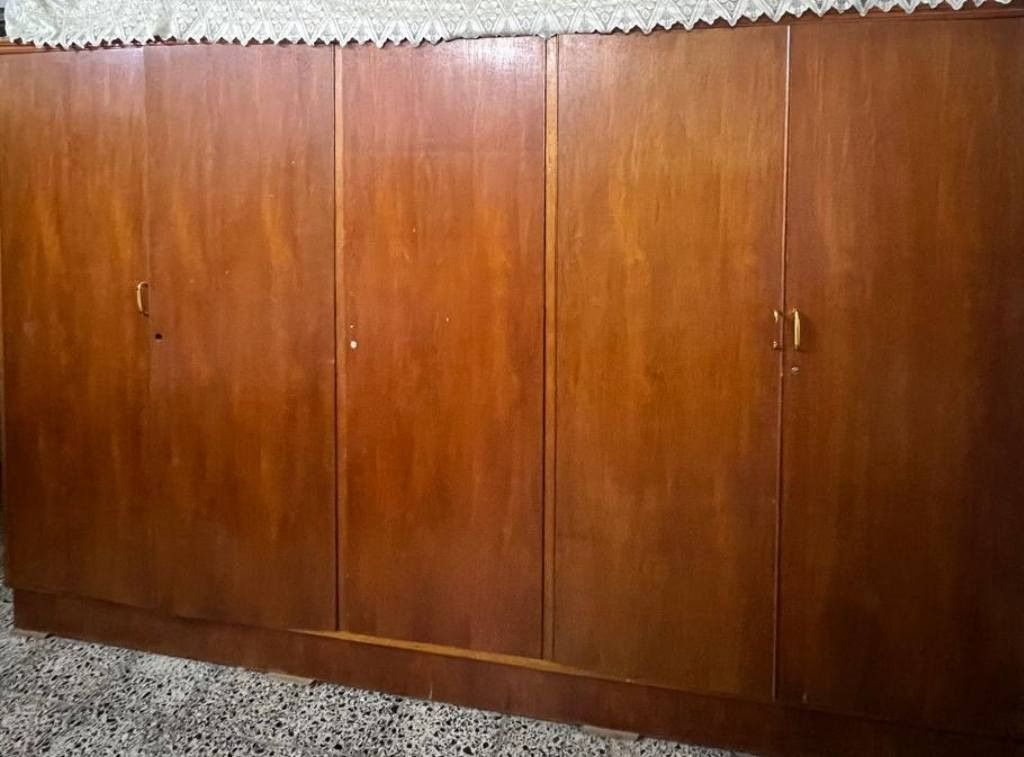 السلام عليكم للبيع غرفه اخشاب صاج ثقيل كامله مع بوفيه وميز مكتبي السعر 600


**إذا كنت صاحب هذا الإعلان وتريد حذفه لأي سبب، رجاءا أرسل رسالة إلى الدعم الفني**