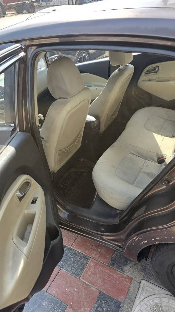 كيا ريو موديل 2013  
محرك 1600  جديد 
تخم تايرات جديد الامامي والخلفي 
تبريد شغال السياره كفاله على السونار  بيه شخوط بسيطه ودحجات بسيطه   سنويه باسمي مداور ثاني يوم  وهزه بعدها ما ساقطه  للاستفسار اتصال على *********** النجف, العراق
