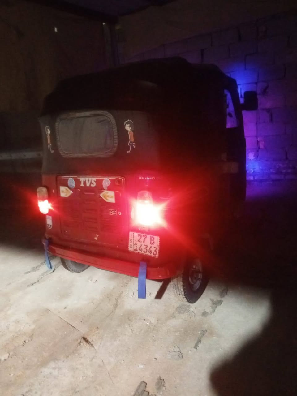 سلام عليكم تكتك للبيع TYS
تكتك خير من الله تجي وتشوف بعينك 
موديل 2018 محرك 2024 
مرقم نكليزي تحويل اليعجبك ليمت ما تريد 
السعر 4,25000 وبيها مجال حك جيه 
الرقم ***********تجي وبيك خير وتدلل
ملاحظه /الفيديو الموجود بالمنشور قديم اول ما شتريتها واذا تريد اصورها الك تصوير كامل 🫡
