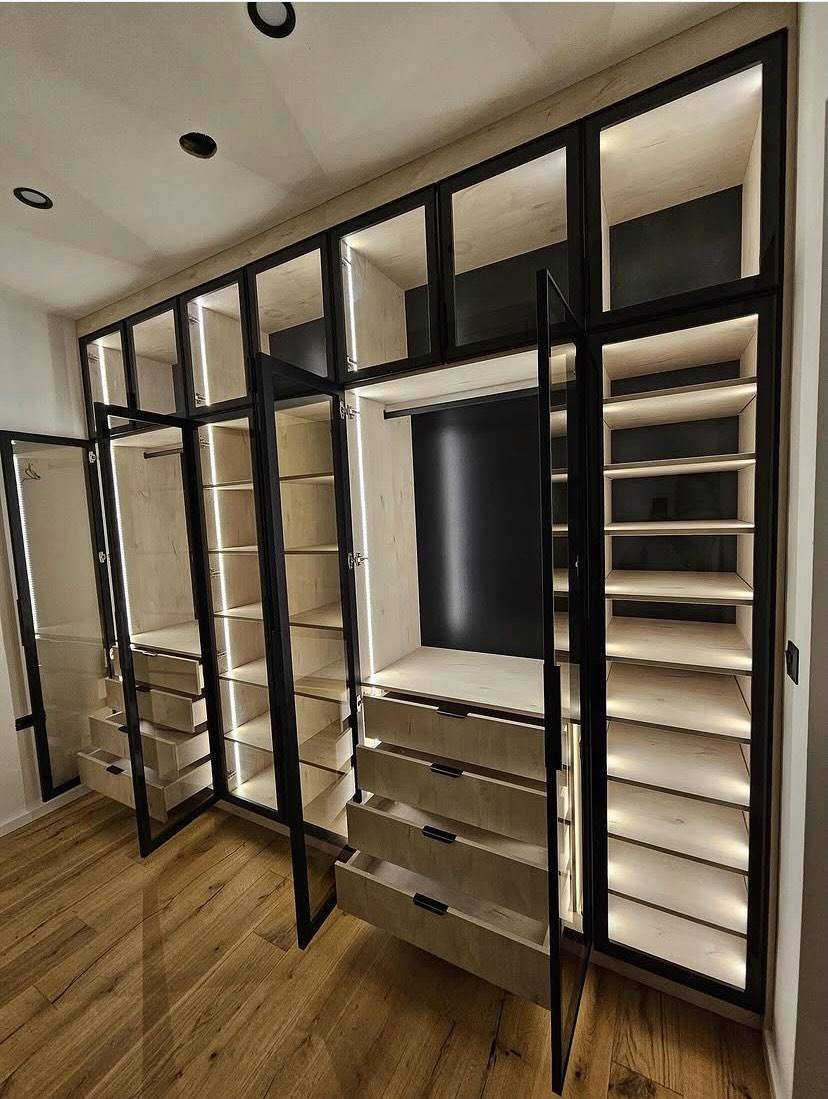 عرض خاص مده 10 ايام بس 😍
..صار سعر متر دريسك روم (200) الف 
✔️ مميزات العمل:
✅خشب mdf تركي 
✅ نظام كابينات عملي
✅ مواد درجة أولى
✅ تفصيل حسب القياس
✅ تنفيذ وتركيب داخل بغداد
✅نقل مجاني 
✅كادر مخصص للقياس موقعي
✅سكك مجرات ثقيل
✅نرمايد ثقيل درجه اولى 
✅عمق 55،60
✅مقابض من اختيار الزبون 
✅لون من اختيار الزبون 

📞 للتواصل: ***********
