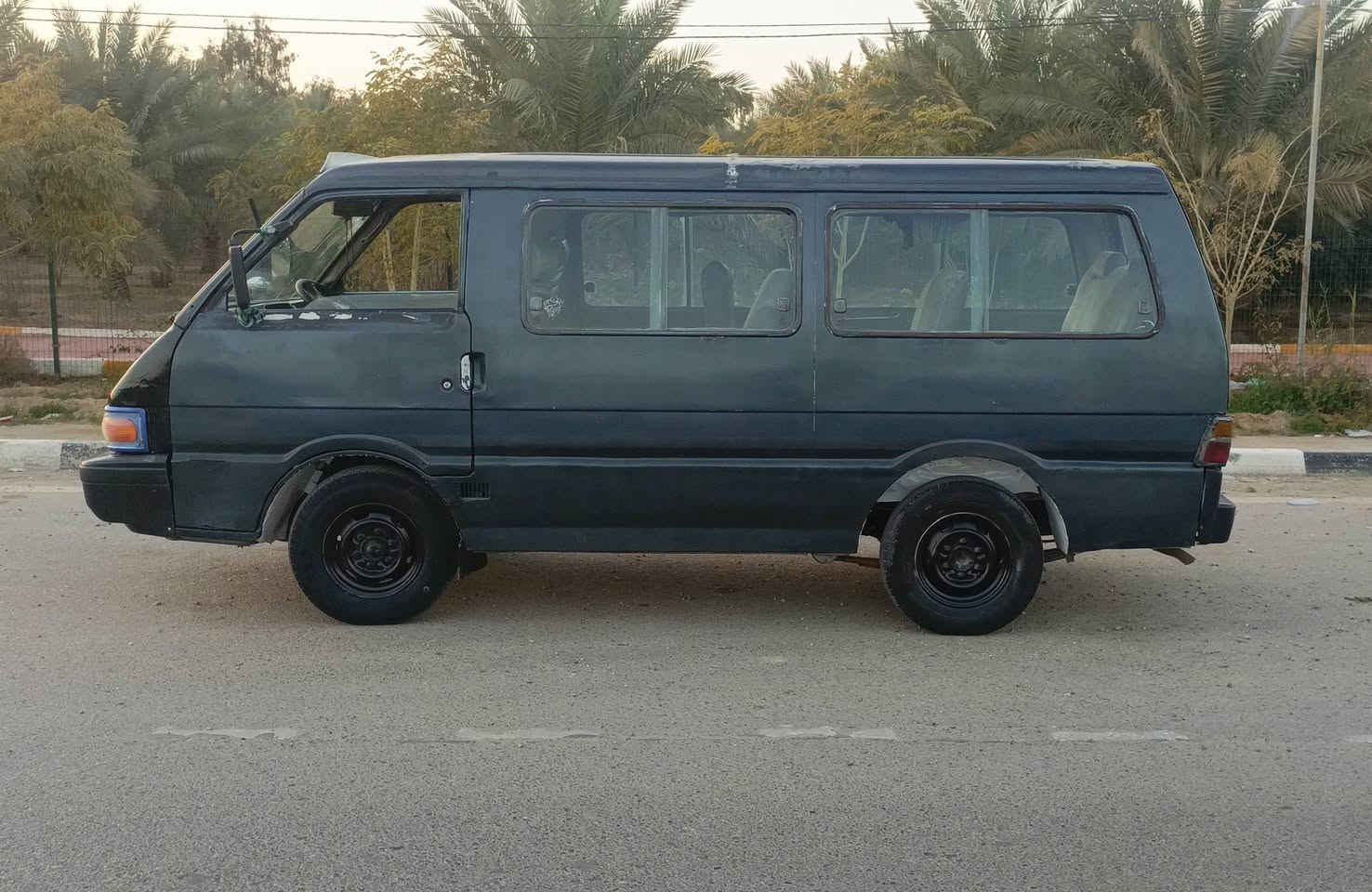 السلام عليكم
بستئ 95 سنويه لل2029
مكينه كير خير من الله خرسه مكينتهه
صدر جديد مشط وباور جديد
زوج تايرات جدد
هيه غرامات مصفره السعر 29 
الاستفسار ***********
