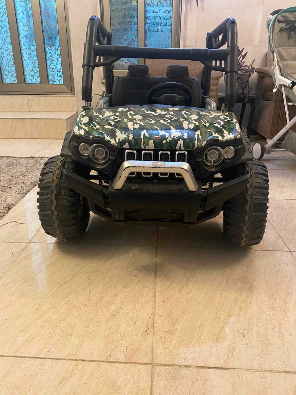 السلام عليكم من رخصه الادمن
سياره جيب عسكري شحن 
سياره نضيفه وكل عيب مابيها بطاريات جديد 
مكان اربيل للاستفسار ***********
