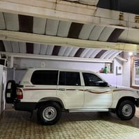 تويوتا لاندكروزر • ٢٠٠٢