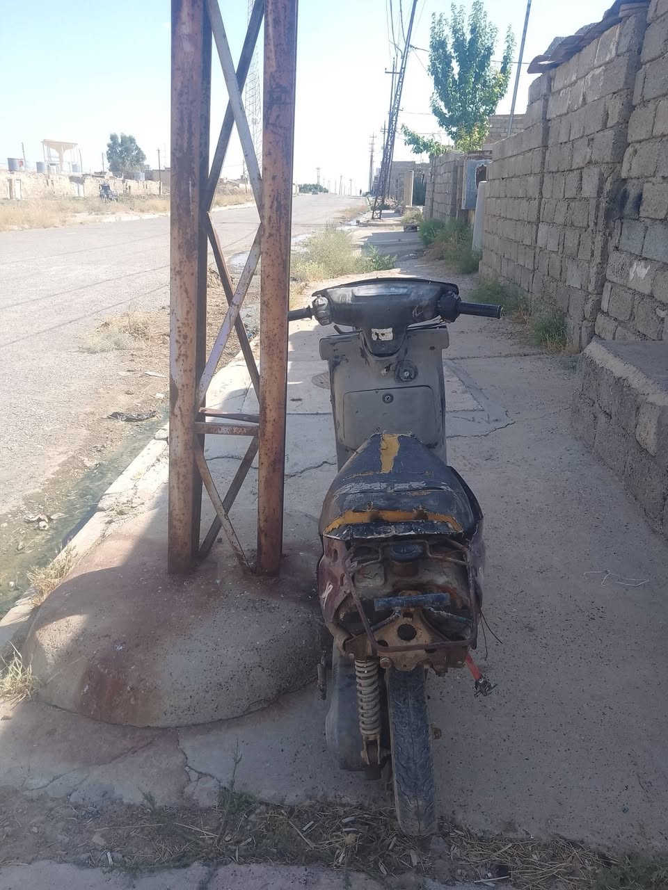 موطور للبيع السعر 40وا بي مجال قليل فحم في فحم الي يريدو يجي خاص عنواني حي المحطه


**إذا كنت صاحب هذا الإعلان وتريد حذفه لأي سبب، رجاءا أرسل رسالة إلى الدعم الفني**