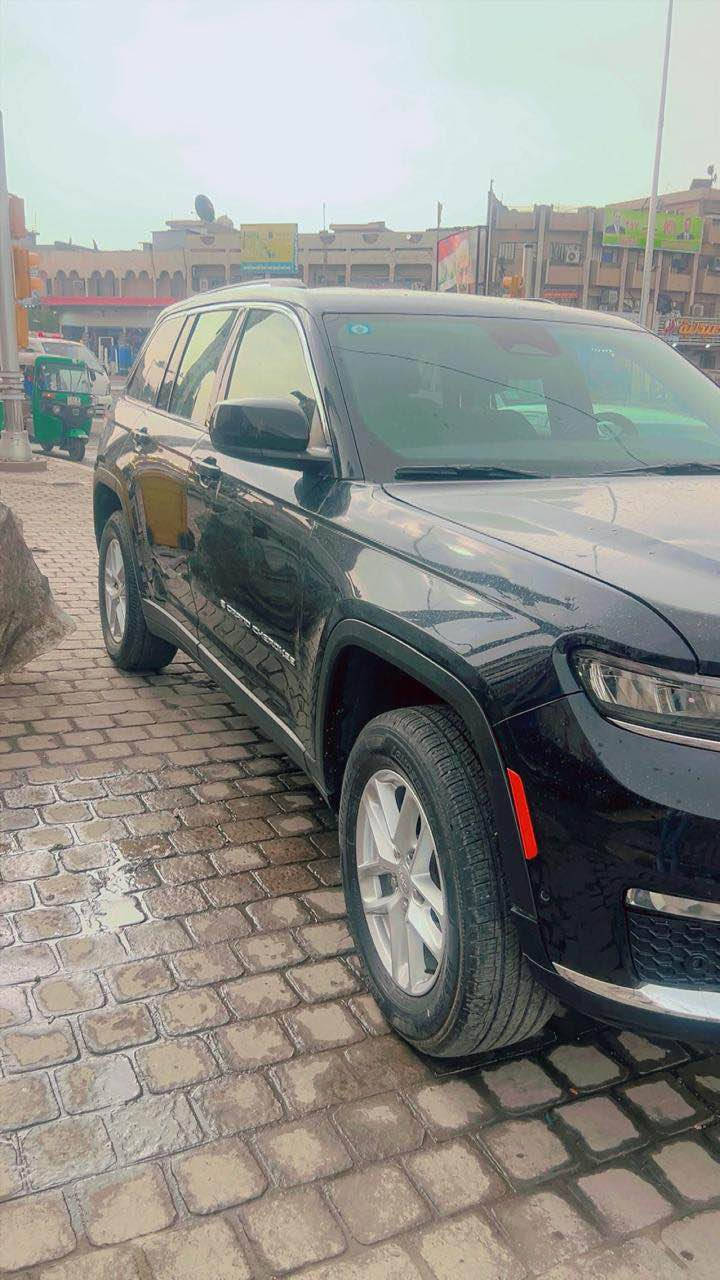 سلام عليكم 
جيب شكل الجديد 
موديل 2023
ظرر  بونيد وجاملغ بدون دواخل بدون ايرباك 
رقم بغداد بسمي 
مواصفات لمتد معروفه 
5 راكب
ماشيه 67 كيلو 
4/4 
مكاني بغداد شارع فلسطين 
سعرهه 290 $ بي مجال بسيط
 الاستفسار *********** بغداد, العراق
