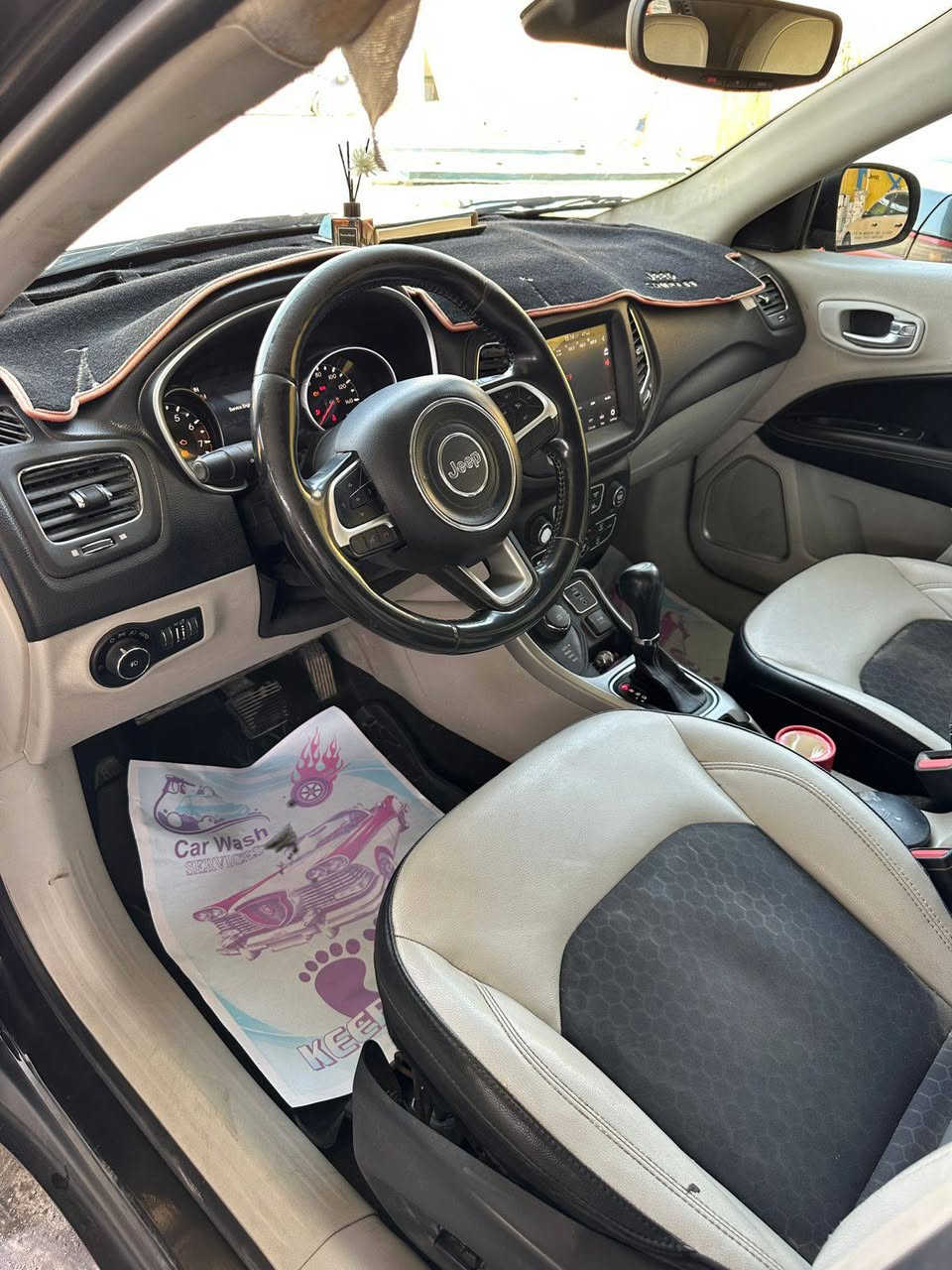 سيارة للبيع او مراوس جيب كومبارس موديل ٢٠١٨ سوداء سنوية النجف الاشرف فور ويل شاشة ورادار.
للاستفسار ***********
