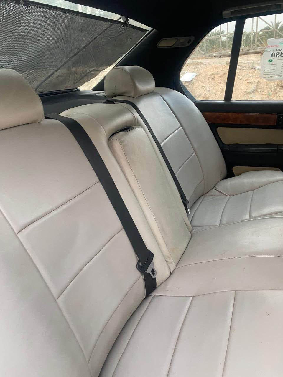 40 8 سلندر بجم عريض داخل ابيض كير مكينه حداديه مكفوله بيها منضومه غاز تبريد ثلج السياره بيها ملاحضتين بيها عته بسيطه جدا بين النمره 3 وبيها البنيد يرادله صبغ شبر مثل ما موضح باالصوره والدعا ميه كد شبر السعر 55 رقم بغداد انكليزي  مكانها الدوره ***********
*********** بغداد, العراق
