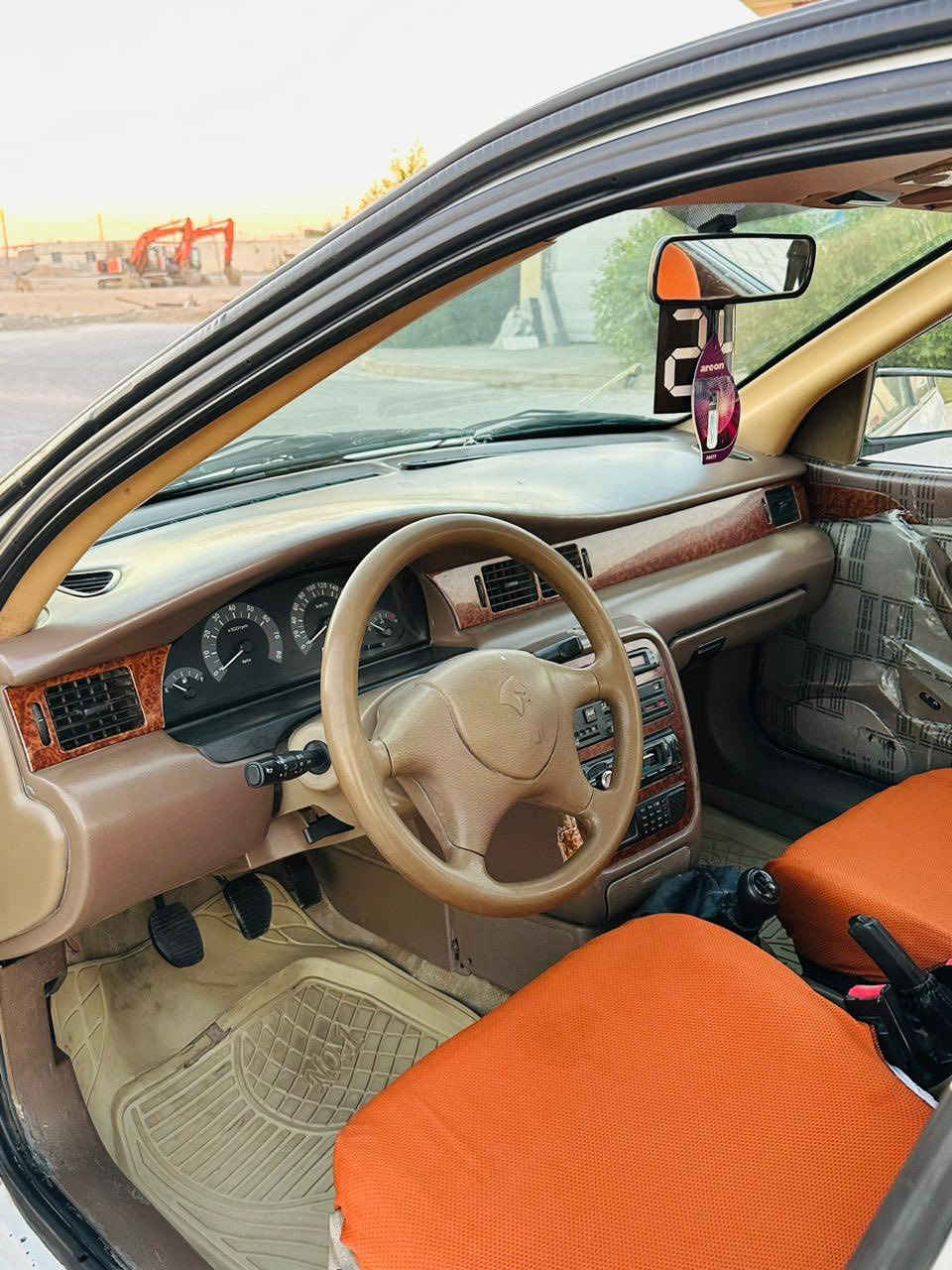 سمند ٢٠١١ بيها دور الجاملغ الخلفي ونص الباب بدون اي ضربه كير مكينه حداديه تبريد كفاله رقم كربلاء راعيها بنجف يمي ***********.   ٣٨
