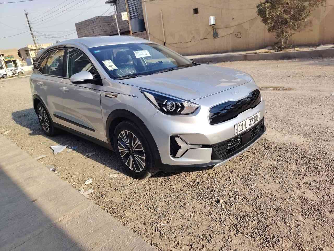 كيا نيرو  هايبرد 

موديل  2024 خليجيه 

رقم بغداد انكليزي سنويه وهزه جديده شرط التحويل 

مكينه 1600.  مكفوله 

كير اوتوماتيك مكفول 

تخم تاير جديد  

غرفتها جديده 

كهربائيات كلها شغاله 
سنتر لك 

مري قلاب  

اشاره ترحيب.  

 
3.بصمات. بيبان.  وتشغيل.  

تبريد ثلج  

صدر امامي وخلفي مضبوطات 

تحكمات ستيرن 

بيها هواي مواصفات  

صبغ بيها قطعتين      وتبديل قطعتين       بدون دواخل 

__________________________________________________

السعر.      135.وبيها مجال بسيط.  

العنوان.  سامراء  

***********

