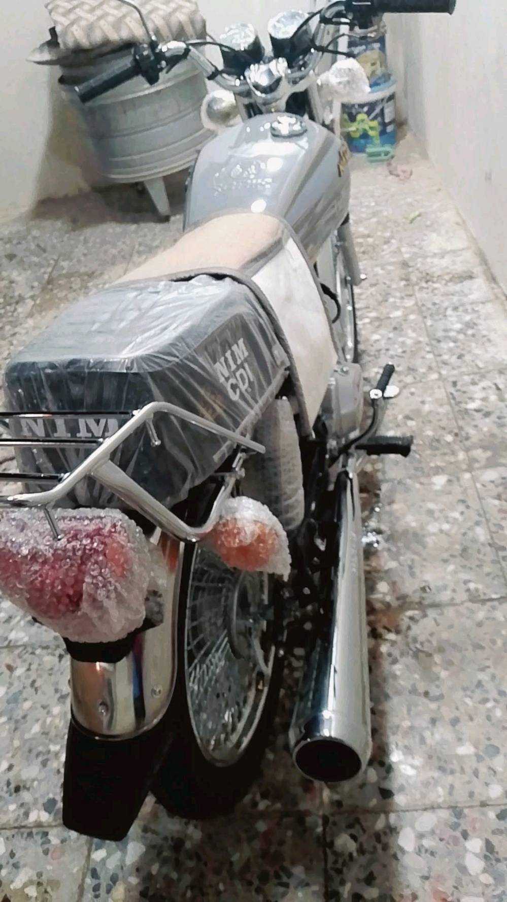 رقم وسنوية صارلها شهر من طلعتها وكيل حمودي العارضي نجف الاشرف السعر (مليون 800))... وبيها مجال 