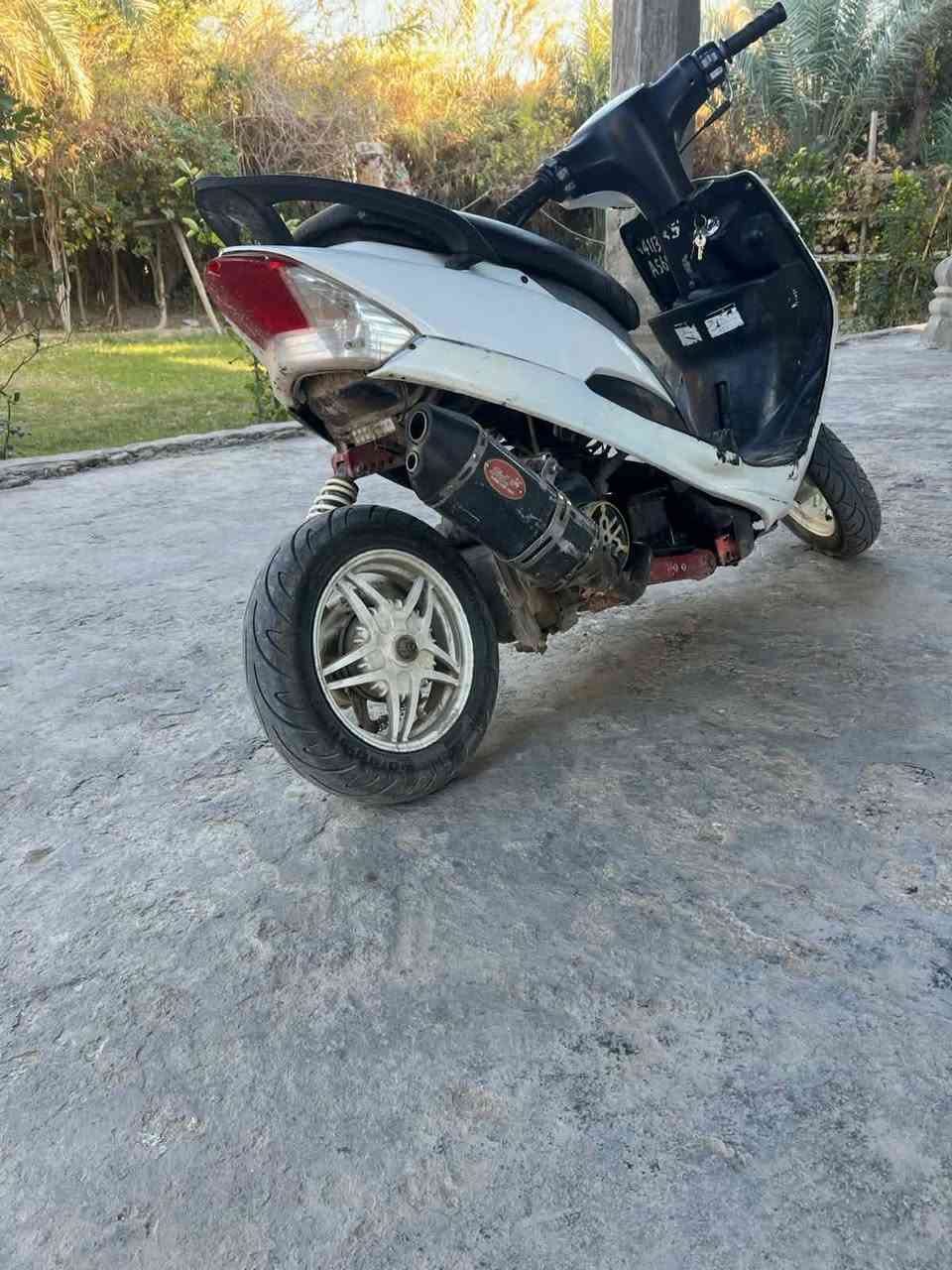 سلام عليكم دراجه ماكس عدله مزوده راجع بوشه 55كلجات بلاد صالنصه رياضي السعر 400وبيها مجال للتواصل *********** مكاني اللطيفيه
