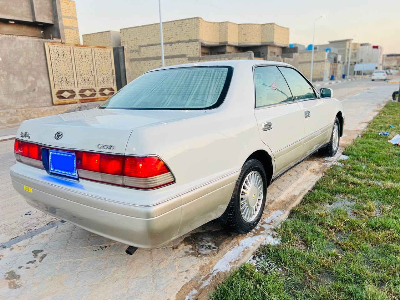 السلام عليكم للبيع راس ثور موديل 1997 رقم بصره دولي  سنوية جديده ل30 تحويل ثاني يوم سياره مكفوله من الكصه والنقل الجثه والضربه القويه والكلبه والعيب الشرعي مكينه وكير جدد في في تي حداده طخم تاير ويلكب جدد تبريد شغال سياره جاهزه وجديده السعر 97 ورقه ورقه 🔒 الاستفسار الرقم ‏‪***********‬‏ مكان السياره البصره الزبير البصرة, العراق
