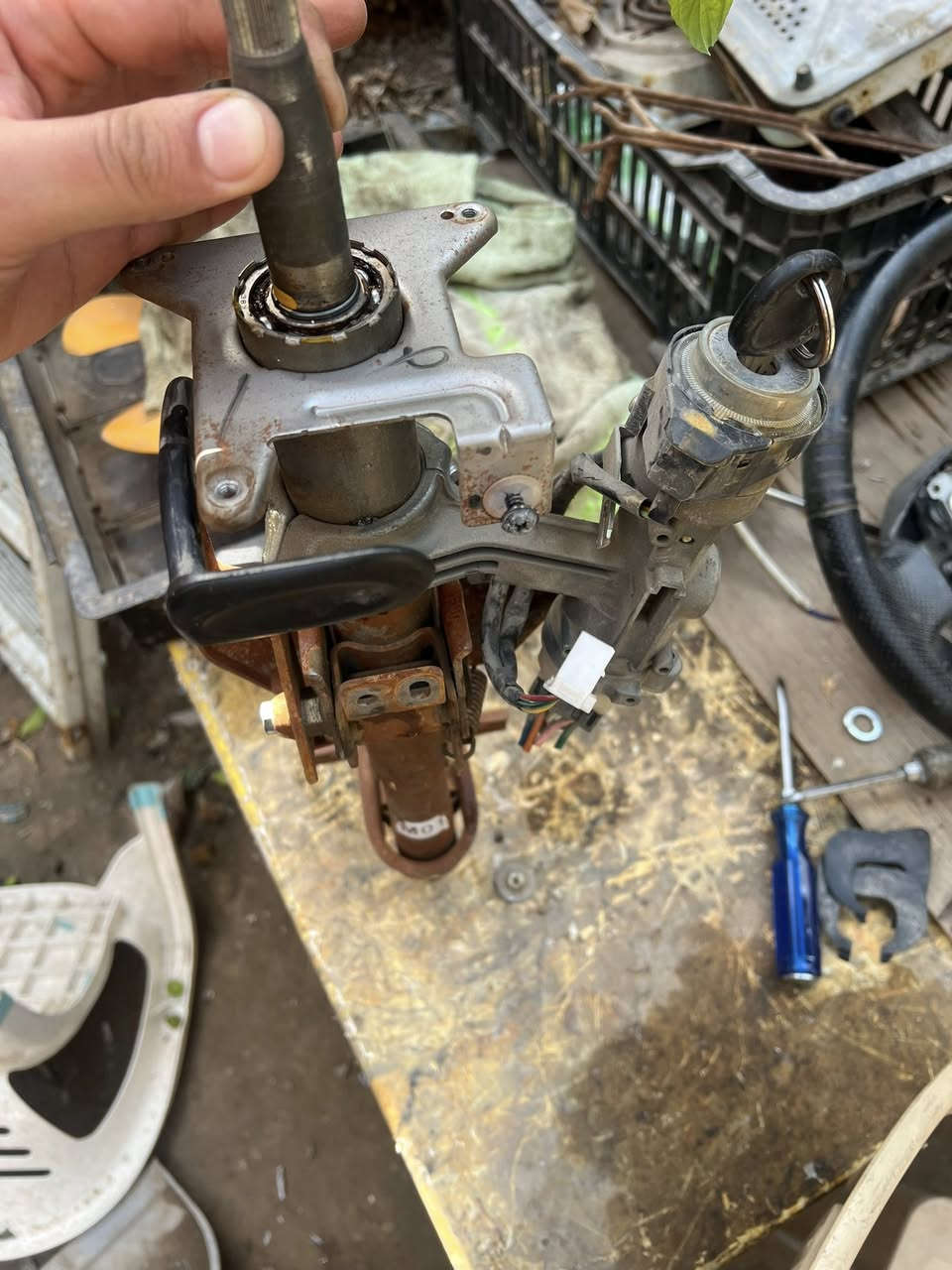 سلام عليكم
غراض سبورتج للبيع
جوزة هية ولسويج مال كصة مال فول 

مجمع اشاير وما ماسحة وياهة شريط ستيرن

غلافة ستيرن كامل بدون شخط او ضربة او كسر

وموجود ستيرن كامل هوة والايرباك مالتة 

كلهن مال كصة حاوية


**إذا كنت صاحب هذا الإعلان وتريد حذفه لأي سبب، رجاءا أرسل رسالة إلى الدعم الفني**