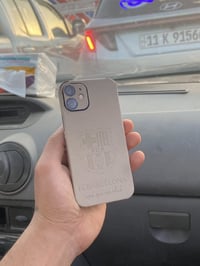 ايفون 12 ميني ذاكره 64 بطاريه 77 وتر ممفتوح شرق اوسط الجهاز فقط سماعه ...