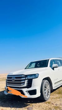 لاندكروزر GXR • ٢٠٢٣ • ماشيه ٥٥٠٠٠