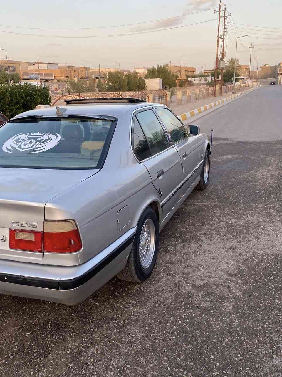 للبيع بي ام 520كير عادي
كير محرك كفاله
تخم تاير ويل خليه 
فتحه وبرده خلفيه بلاديه
جهازه ما تخلي عليها لو ربع

السعر:45 وبيهامجال

العنوان :الانبار عامريه الفلوجه
للتواصل: ***********
