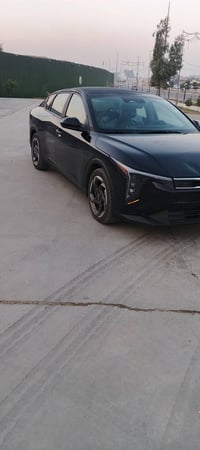 K4 البيع موديل 2025 ماشه 8الف حادثها كما موضح بل صور بدون يارباك اليبل...