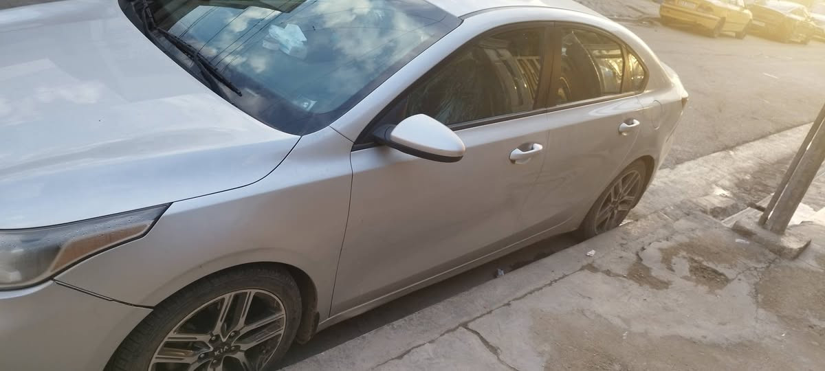 فورتي ١٩ امريكي محرك ٢٠٠٠دوش رقم بغداد دولي وهزة الشهر ال11 بغداد السعر 137وبيها مجال الشعب***********
