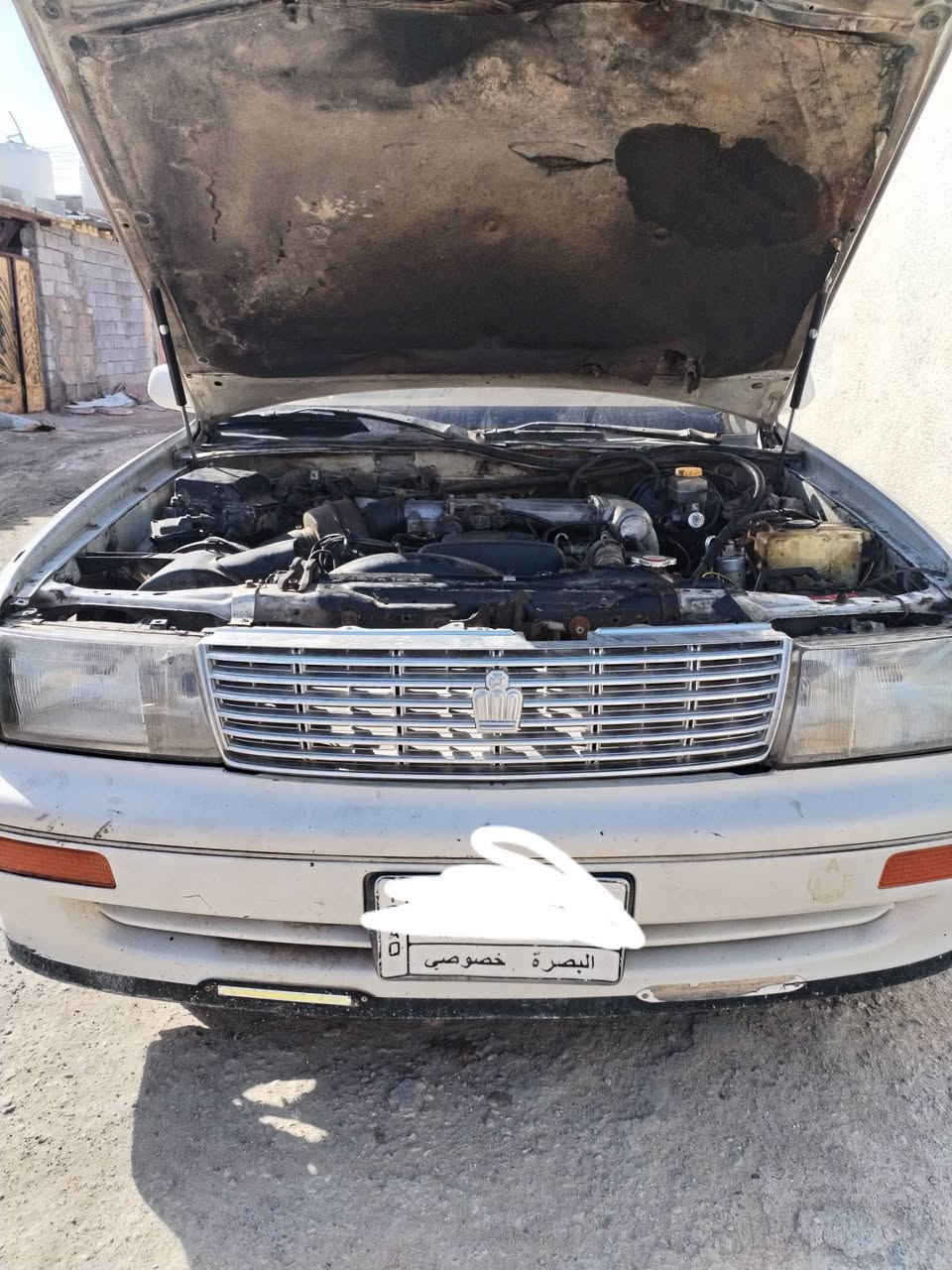 سلام عليكم  سياره بطه للبيع محرك وكير ثنين ونص جدد توه شادهن حداديه زينه  مصفره غرامات وراعي موجود  سياره يردله ترتيب  لان جانت متروكه الكشره شوف العين  بيهه نواقص قليله   سعره ٣٨ بي مجال بسيط للشراي   راسني وبخدمتك  ***********
