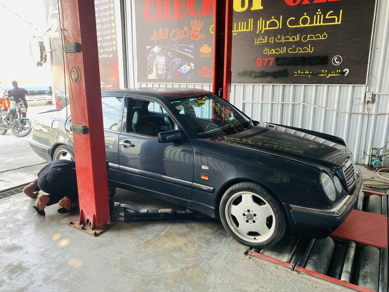 س ع موديل 97فول للاخير بيهه ضربة جاملغ هلفي وشويه جراد صبغ حزام كير مكينه مكفوله تبريد ثلج حداديه خير من الله رقم بغداد باسمي محرك خراطيم 6سلندر كير دي فور 5نمر السعر 80ورايد ابيع والله بدون مراوس مكاني بغداد مدينة الصدر وهذا رقمي بي واتساب ***********@@
