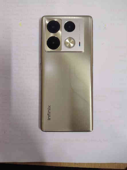 انفتكس نوت 40ابرو جهاز للبيع  جديد مكفول كفاله عامي ذاكرة 256مع ملحقاته مكاني بصرة اربع شوارع سعر ب275بي مجال اتصال ***********
