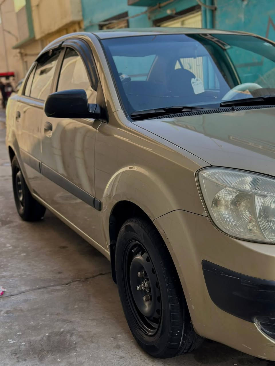 كيا ريو ٢٠٠٨ محرك ١٦ گير عادي داخل اسود جامات كهرباء رقم دهوك الجديد كوبون بانزين بيها اني صاحبها الشرعي تحويل مباشر
بيها ربع الباب الورا السايق مصبوغ وبيها تقحيل شوية 
والباقي كلها ع الفحص والسيارة احلى من الصور تجي وتشوفها وبيك خير وتدلل 

السعر 90 وبيها مجال 

للتواصل خاص أو ع الرقم ***********
