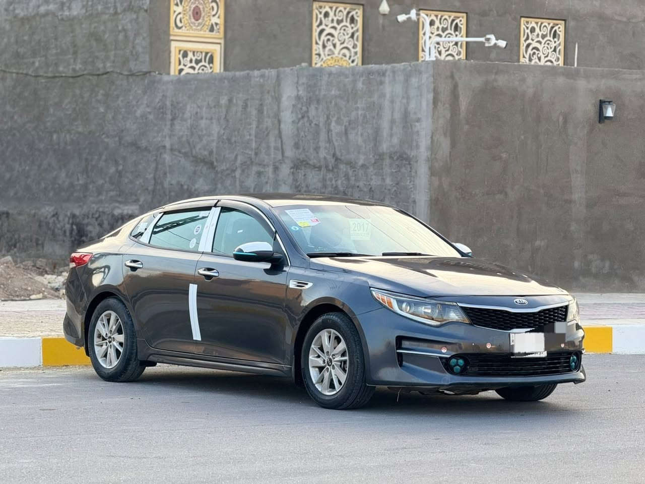 يالله سلام عليكم كيه ابتيمه موديل 2017 حره تحويل مشروع وطني رقم ذي قار وارد امريكي بيه جاملق وبنيد بدون ضرر داخلي وبيه باب صبق تجميل موصفات سياره تحكمات ستيرن كامره دواره مثبت سرعه رادارات براجكتر دواخل لونين حاجب ع لايت شار ب مري جاهز لاخير حداديه تخم تاير تبريد ثلج مكان السياره الناصريه مركز السعر 115 وبيه مجال الاستفسار  واتساب موجود ***********
