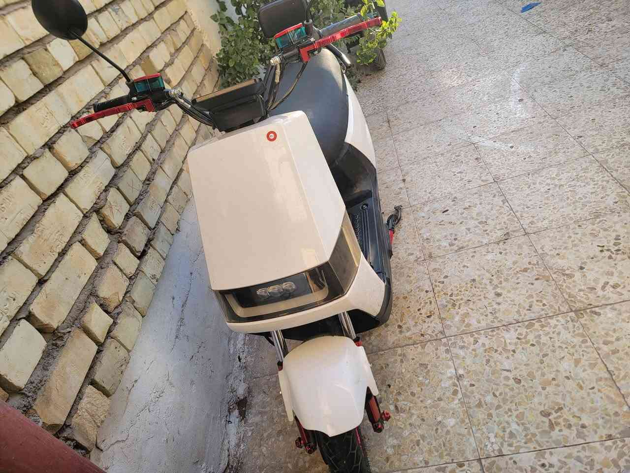 دراجه شحن بطاريه ليثيوم 50 امبير ملف 2000 واط. للبيع. السعر 750 عنوان بغداد مدينه الصدر. ***********
