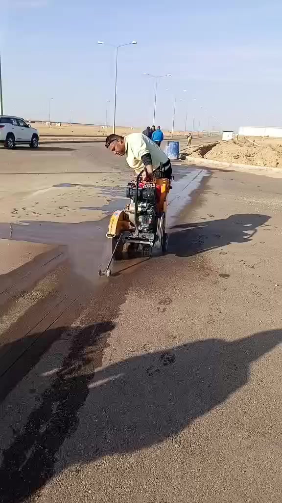 متواجد لدينا قطع شوارع وفتح جوينات قطع كونكريت متواجد داخل مدينه الرمادي***********
