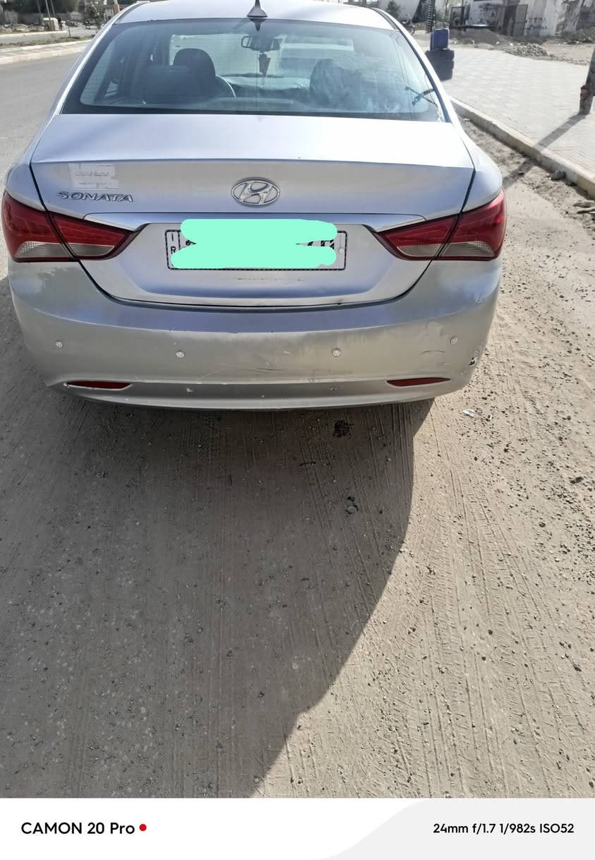 السلام عليكم سوناتا ١٣ للبيع وارد امريكي سيارة جاهزه كير و مكينة وتبريد وحدادية وكهربائيات رقم دولي السعر ٩٥ وبين مجال العنوان ذي قار الشطرة ***********
