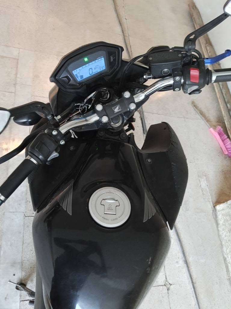 السلام عليكم دراجه cb500f موديل 19
للبيع او مراوس بدراجه ازغر بي سي اكس اي جيل كون نضيفه السعر 15ورقه وبيها مجال بسيط بغداد ***********
مكفوله فقط عوزها فلنجه بريك خلفي ممسوحه بغداد, العراق
