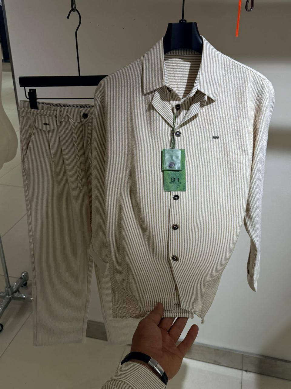 الأناقة مو خيار الأناقة اسلوب حياة 

.سوت عيد يمي دمار متوفر ثلاثه الوان الخامه اورجينال 
.قياسات M L XL XXL
.لمعرفه السعر اكتب تم بل تعليقات ويوصلك السعر على الخاص 
.يوجد خدمه توصيل لكل العراق


**إذا كنت صاحب هذا الإعلان وتريد حذفه لأي سبب، رجاءا أرسل رسالة إلى الدعم الفني**