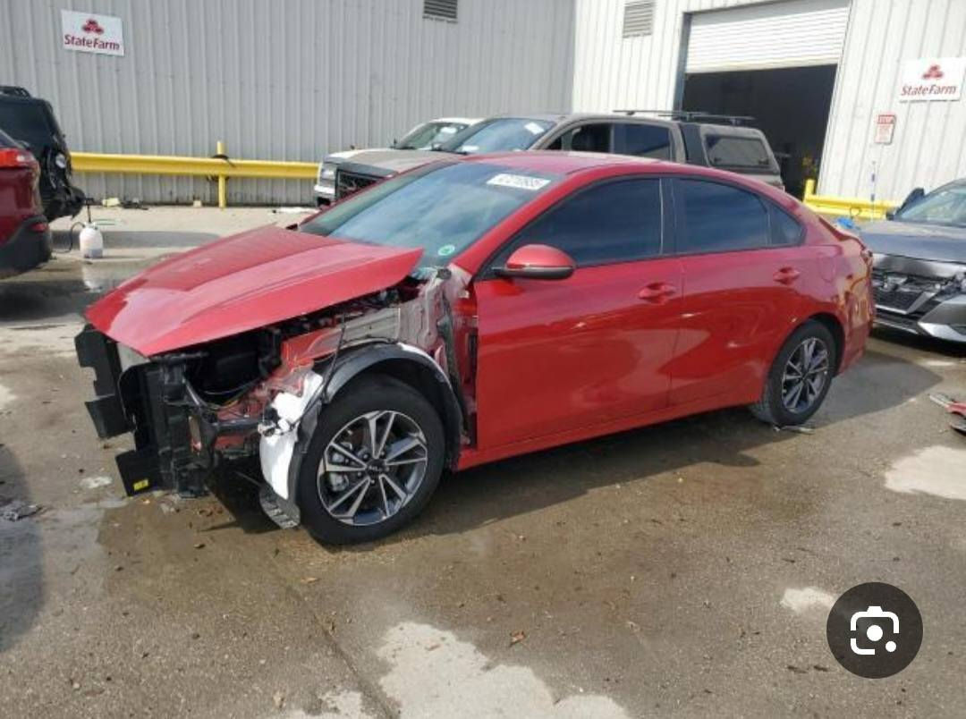 سلام عليكم
كيا فورتي 2024 وارد امريكي

مكينه 2000 دوش

سياره حادثها موضح بل صور
فقط بارد 
مواصفات عاديه 

مكفوله من صبغ ليبل واحد بدون ايرباك  سياره دخول جديد

ماشيه 11 الف مكينه وكير وصدرً وتبريد عله وضع الشركه

بدون رقم 

 المكان بابل المحاويل قرب سيطره الاثار
السعر 145 او بيه مجال 

رقم الهاتف ***********
