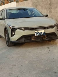 عندي بنيد ودعاميه للبيع لون سمندتي مصبوغات/ 07776905946