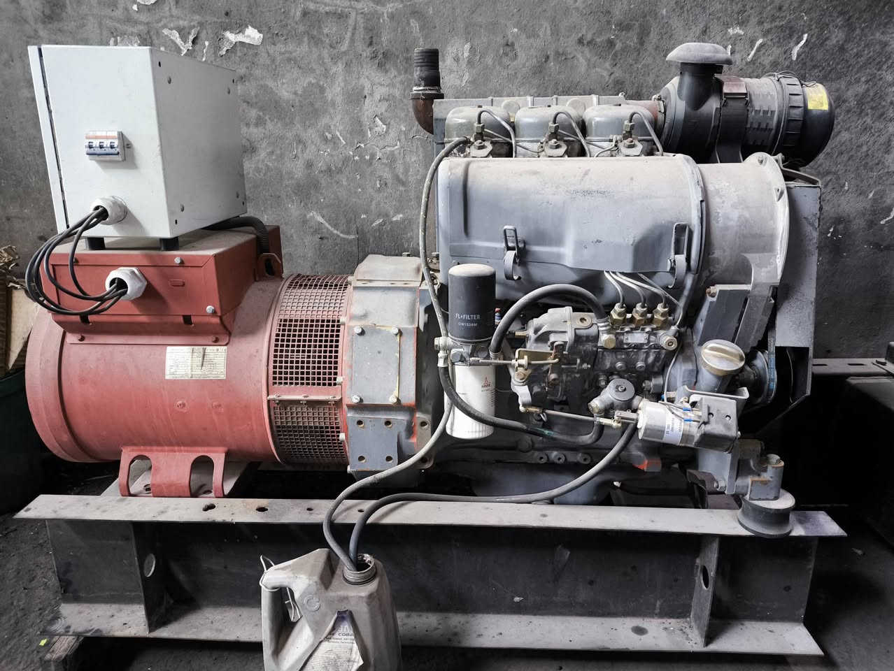 مولدات دويز الماني نوزل قلم حلواني:
دويز ٦ سلندر سوبر حجم ٩١٣ توليد ١٢٥ كيفي بسعر ٥٨ ورقة
دويز ٦ سلندر حجم ٩١٢ توليد ٧١ كيفي بسعر ٤٨ ورقة 
دويز ٣ سلندر توليد ٣٠ كيفي بسعر ٣٦ ورقة 
العنوان اربيل للأستفسار *********** يوجد توصيل لكافة المحافظات وبضمان 🚚
