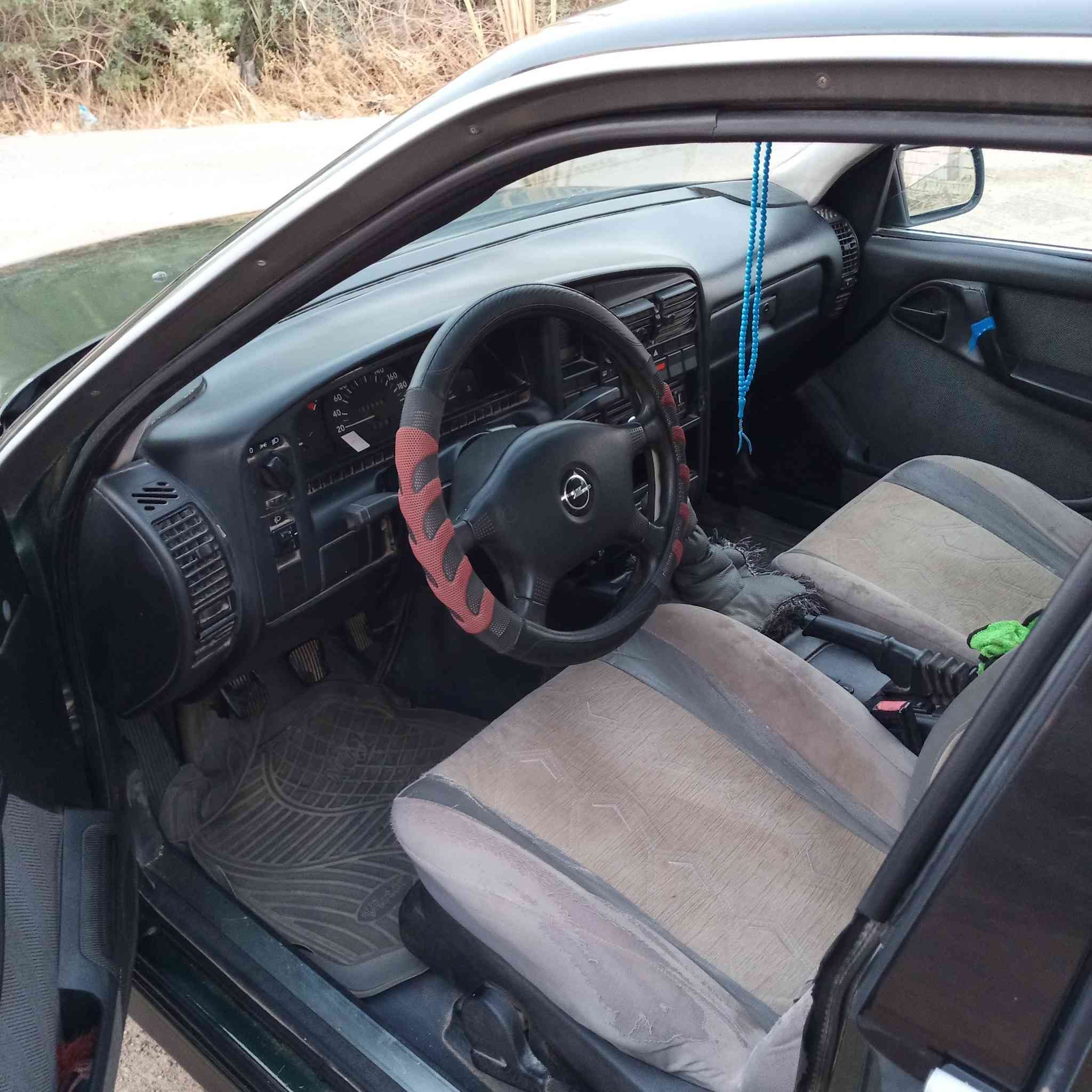 السلام عليكم وبل وميكاللبيع سياره حلوه ونضيفه كيرومحرك شرط تأيرات نص عمر صدر زين السعر 40ورقه وبيهه مجال رقم *********** المكان تكريت فلكت الفرسان
