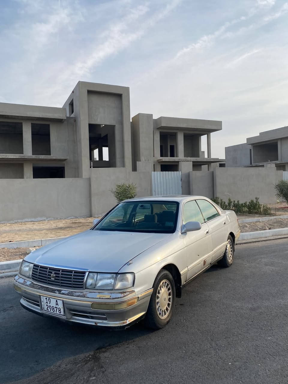 بطة مديل 94 مكفوله من الكص ونقل الجثه رقم كربلاء الرقم الجديد الدولي سياره بسمي تحويل ثاني يوم كفاله مكينه وكير وظربة  وتضل شوف العين افضل سعر السياره 60 ورقه وبيها مجال للتواصل على هذه الرقم ***********@
