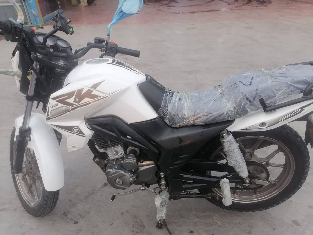 سلام عليكم RK مديل 23دراجه نضيفه خير من الله وراق وليسه رقم سعر 850وبيه مجال مكاني  بسمايه *********** موجود وتساب ومازنجر
