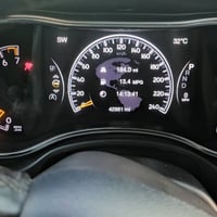 جيب لاريدو ٢٠٢١ ابيض وارد امريكي نص فول رقم بغداد الاتصال ٠٧٧٠٧٨٤٨١١٦