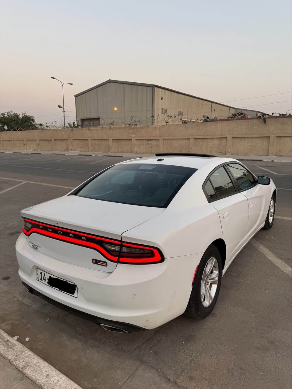 جارجر 2019 اصل فول  فتحه كشنات جلد خزن ميموري تدفئه وتبريد كشنات وستيرن رادار رقم بصره حره امريكي بيها بابين وجاملغ مبدلات اصليات بدون صبغ اثر شخط بدون ارباك وقطعتين كلير امريكا سياره ماشيه 65 الف سعرها 220 للاتصال  *********** البصرة, العراق
