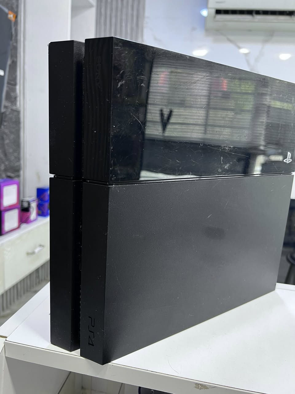 لبيع بلاي ستيشن 4 سليم
هارد 500GB
ويا يدين تحكم + كيبلات وUSB
الجهاز شغال تمام وما بيه مشاكل
السعر: (250 الف)
المكان: بغداد
***********
